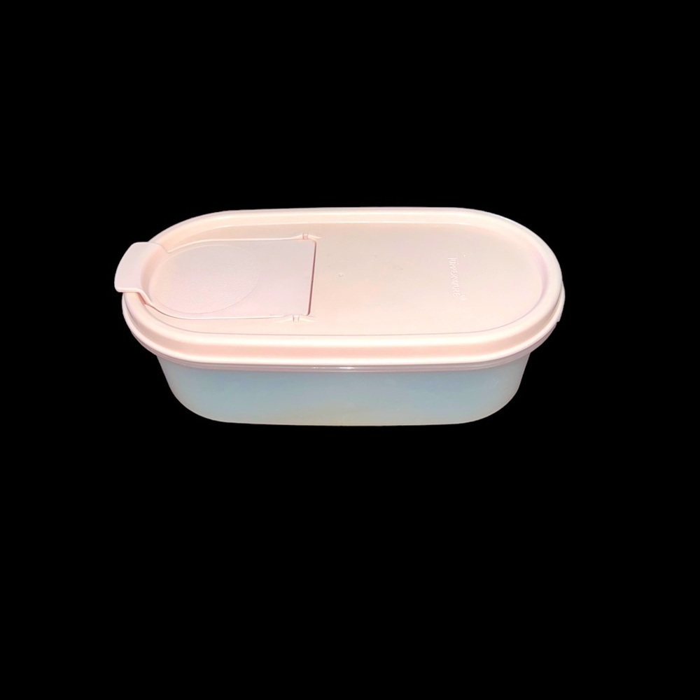 Vintage Tupperware Modular Mate Pink 1611 with 1617 Lid - 2 cups